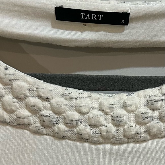 Tart cream and black space dye - Picture 4 of 8